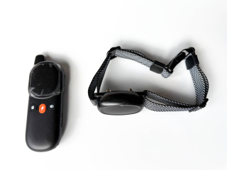 Electric collar for dogs with remote control up to 800 m. Black.