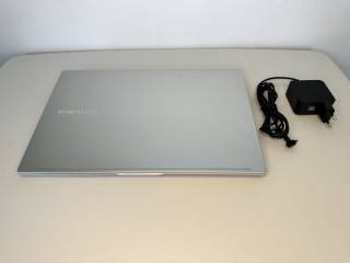 Used Asus Vivobook K513EA. 2.5 Tb, Oled 15.6", Intel i5, Harman/kardon.