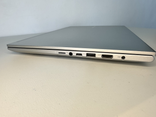 Used Asus Vivobook K513EA. 2.5 Tb, Oled 15.6", Intel i5, Harman/kardon.