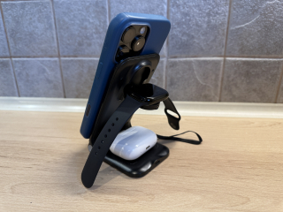 Used. Wireless charger for iPhone, Apple Watch, Airpods and more