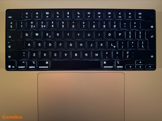 Комплект колпачков клавиш Apple MacBook 2019 2020 английской клавиатуры ISO UK для замены немецкой раскладки QWERTZ