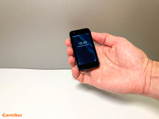 Mini sensora telefons 15 Pro Mini. 3.0", Android 8.1, 3G, divas SIM kartes.