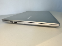 Used Asus Vivobook K513EA. 2.5 Tb, Oled 15.6", Intel i5, Harman/kardon.